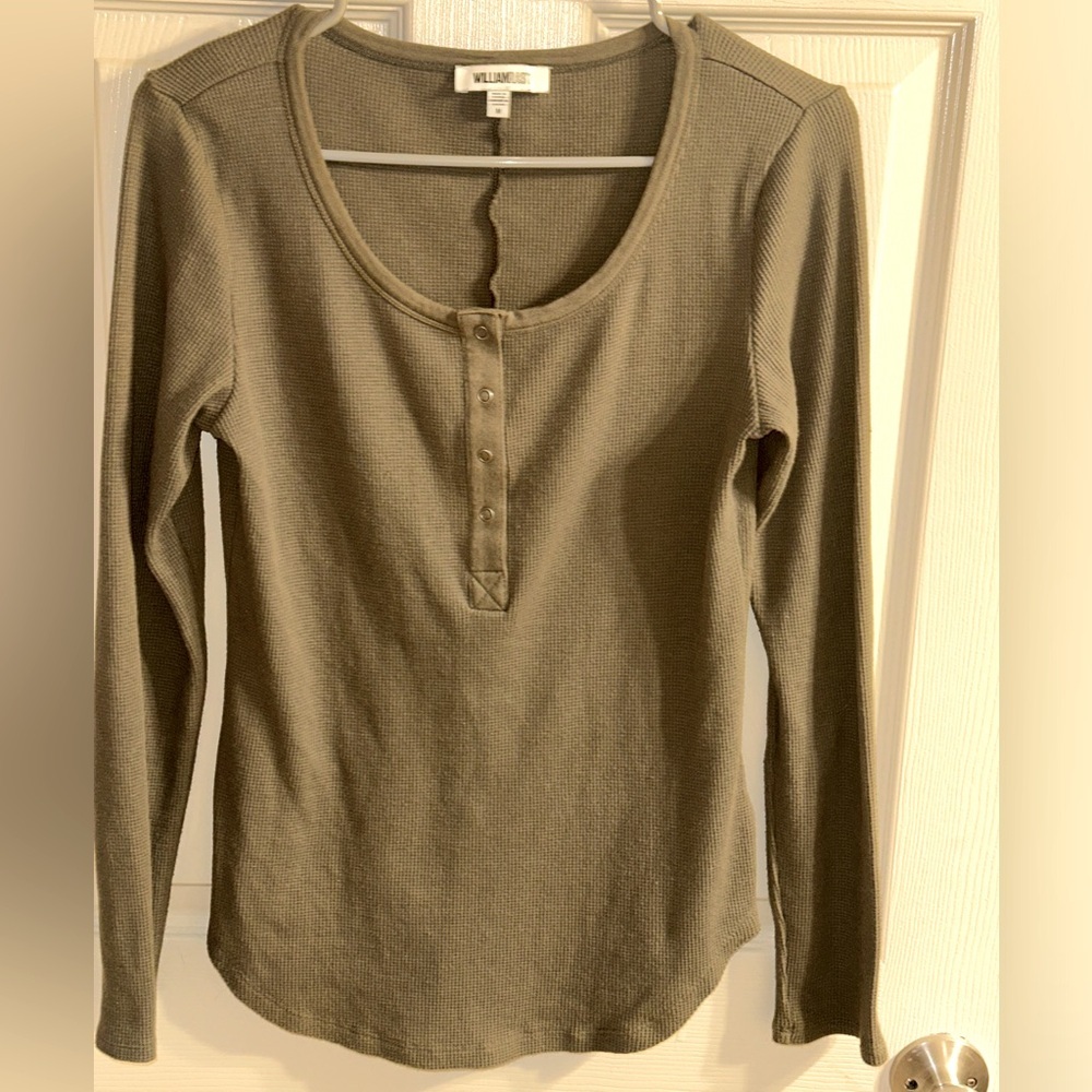 William Rast Junior Women’s Henley Snap Front Waffle Textured Army Green Size M